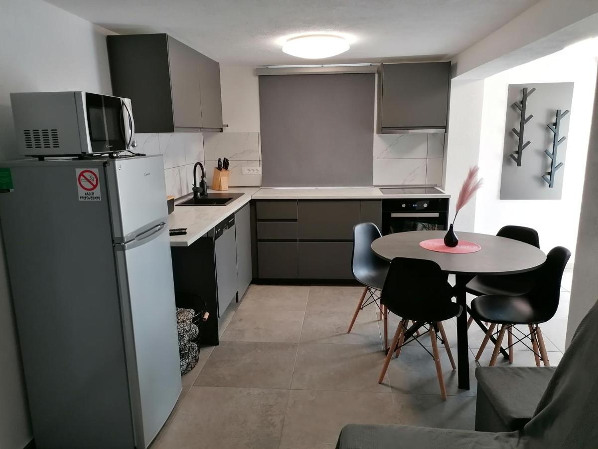 Apartma Pr Urarj Kobarid Exterior photo